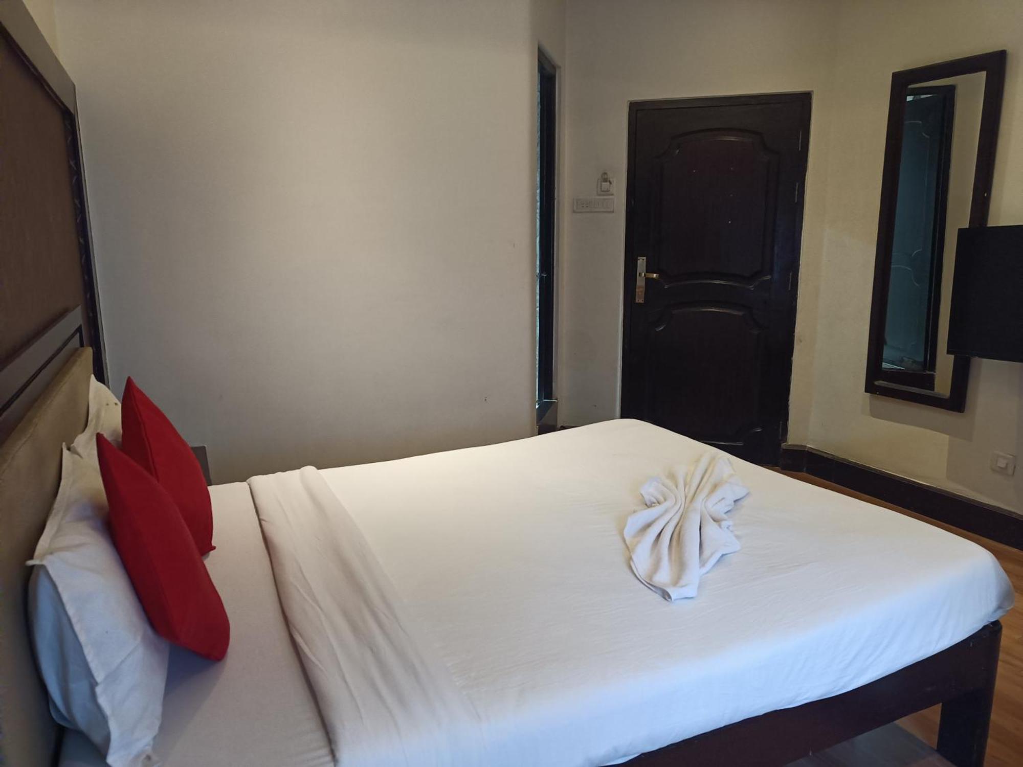 Hotel Serene Shillong Esterno foto