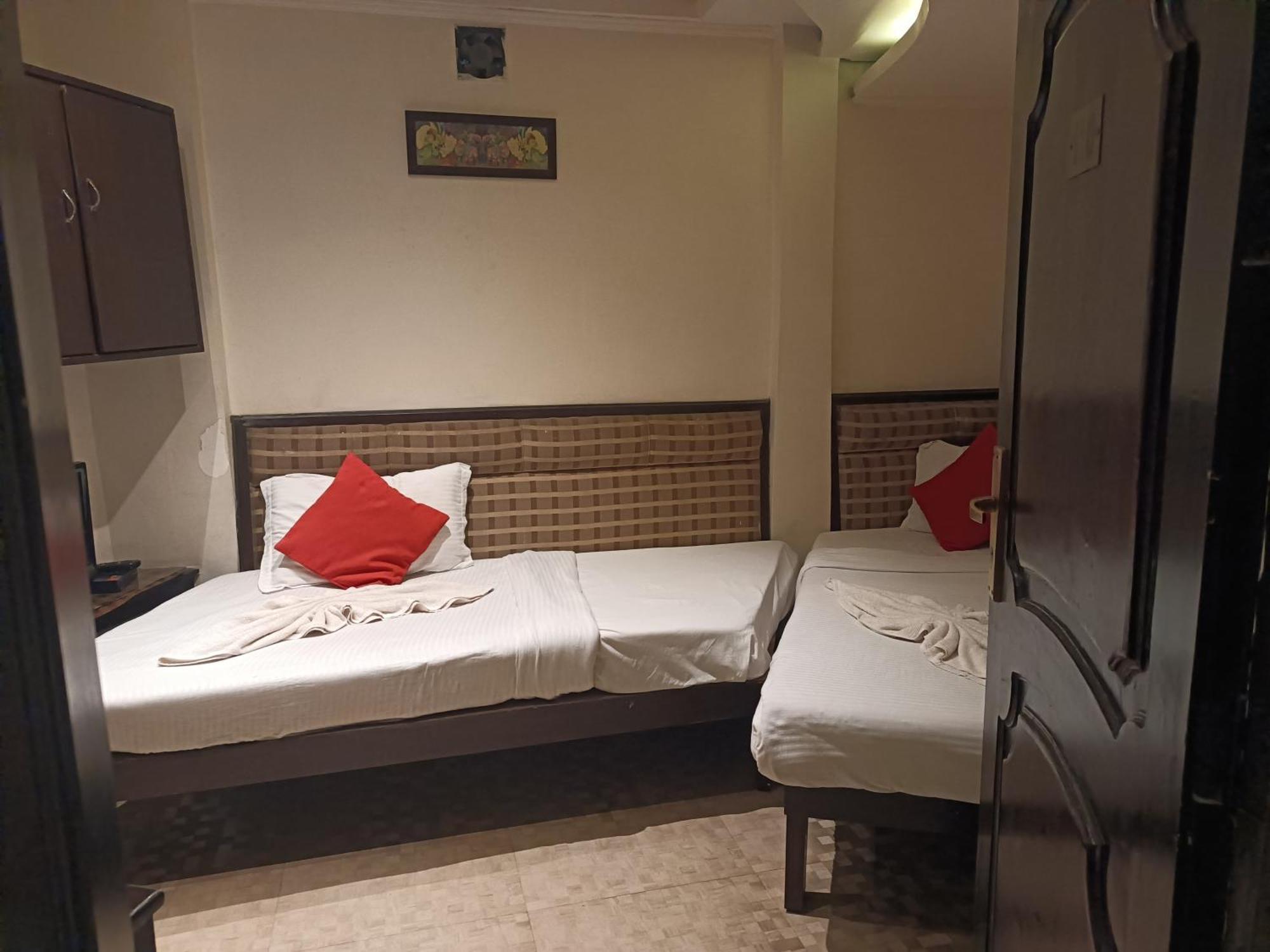 Hotel Serene Shillong Esterno foto