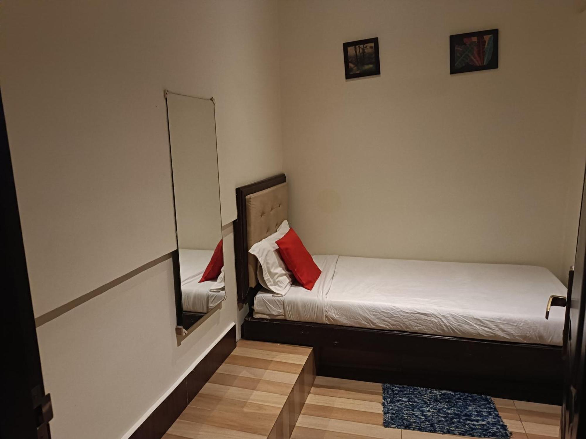 Hotel Serene Shillong Esterno foto
