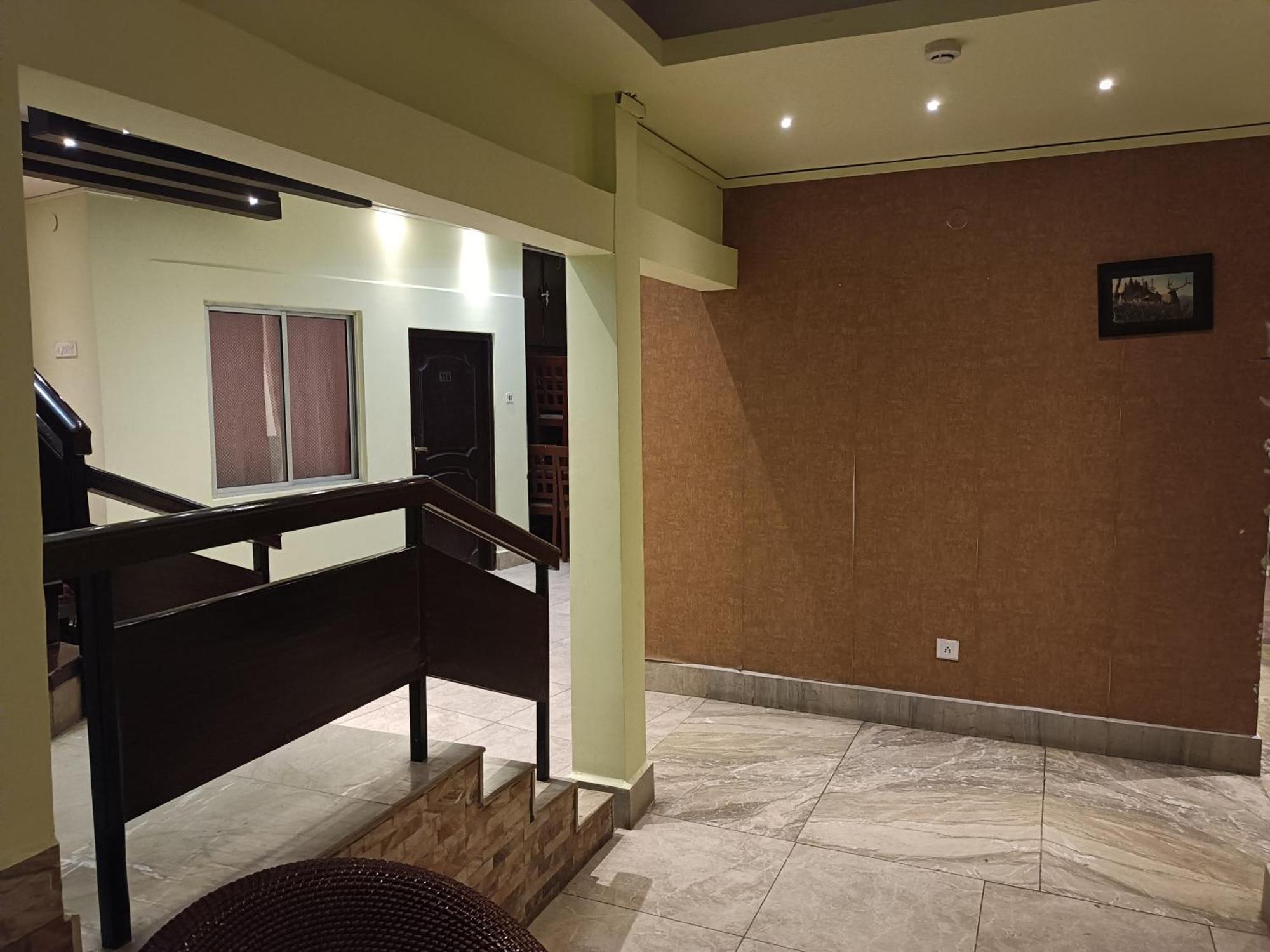 Hotel Serene Shillong Esterno foto