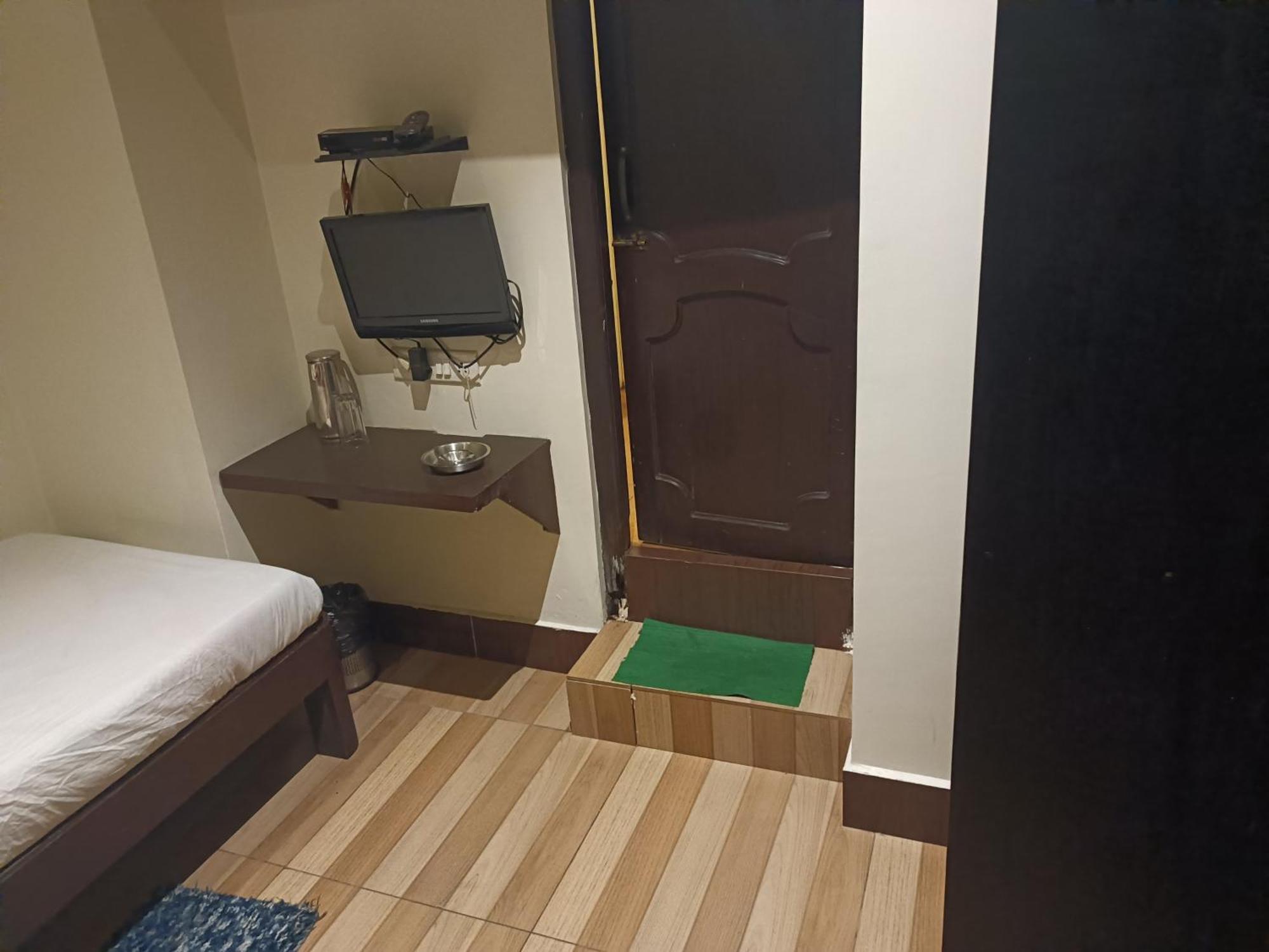 Hotel Serene Shillong Esterno foto