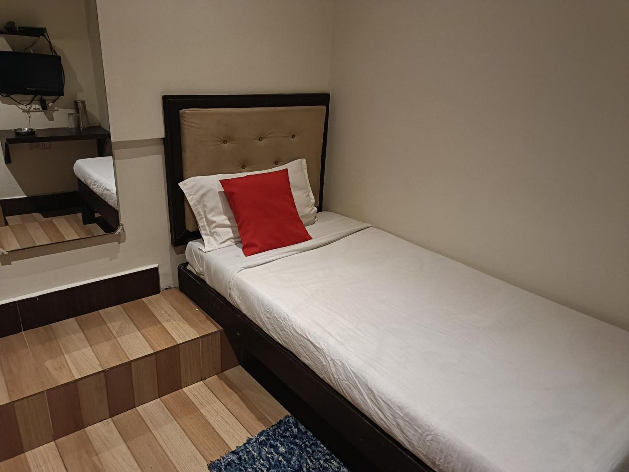 Hotel Serene Shillong Esterno foto